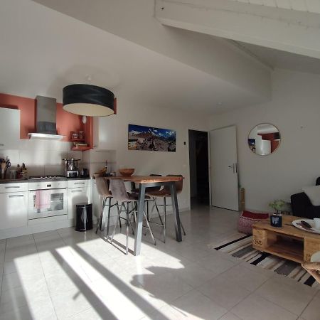 Appartement Plein Centre Village, Vue Montagnes, Proximite Immediate Lac 두사르 외부 사진